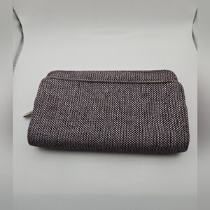 ✨ Thirty-One Gifts Zip Around Wallet | Brown Textured Fabric ✨